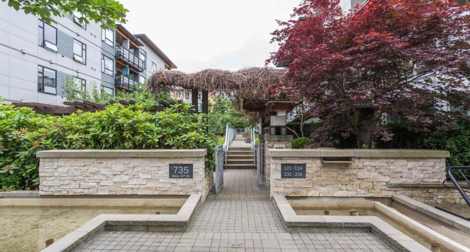 124 - 735 W 15th Street, Mosquito Creek, North Vancouver 